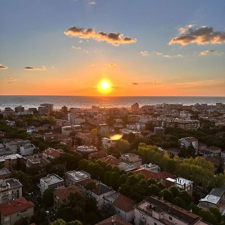 Panoramico Appartamento Vista Mare Rimini Buitenkant foto